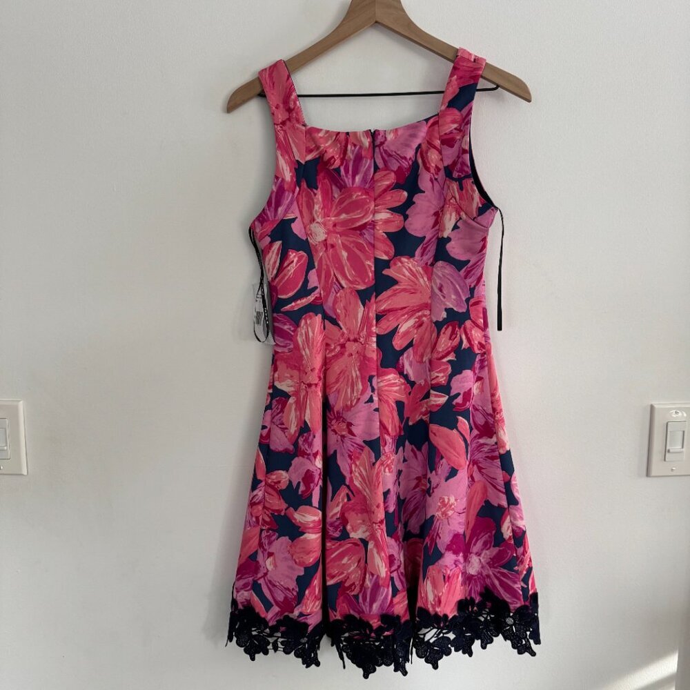 NWT Size 4 Floral and Lace Fit and Flare Donna Ricco Dress Pink and Navy